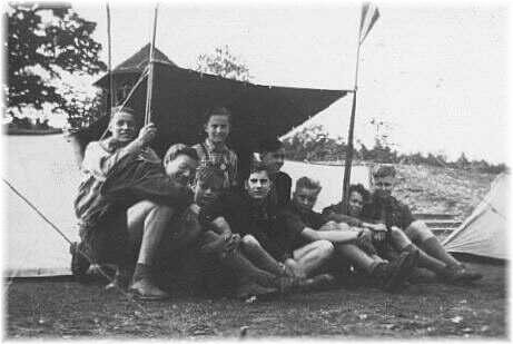 Gruppenbild 1950 (17KB)